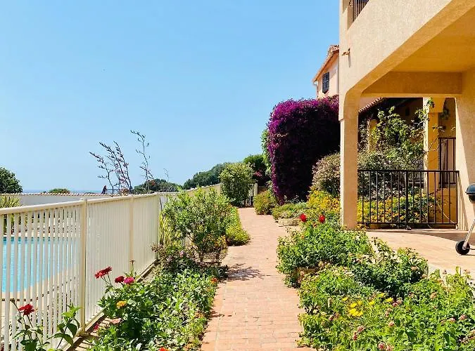 Marie Diane - Vue Et Piscine G *