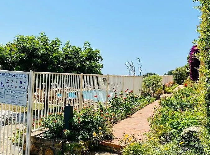 Marie Diane - Vue Et Piscine G Appartement